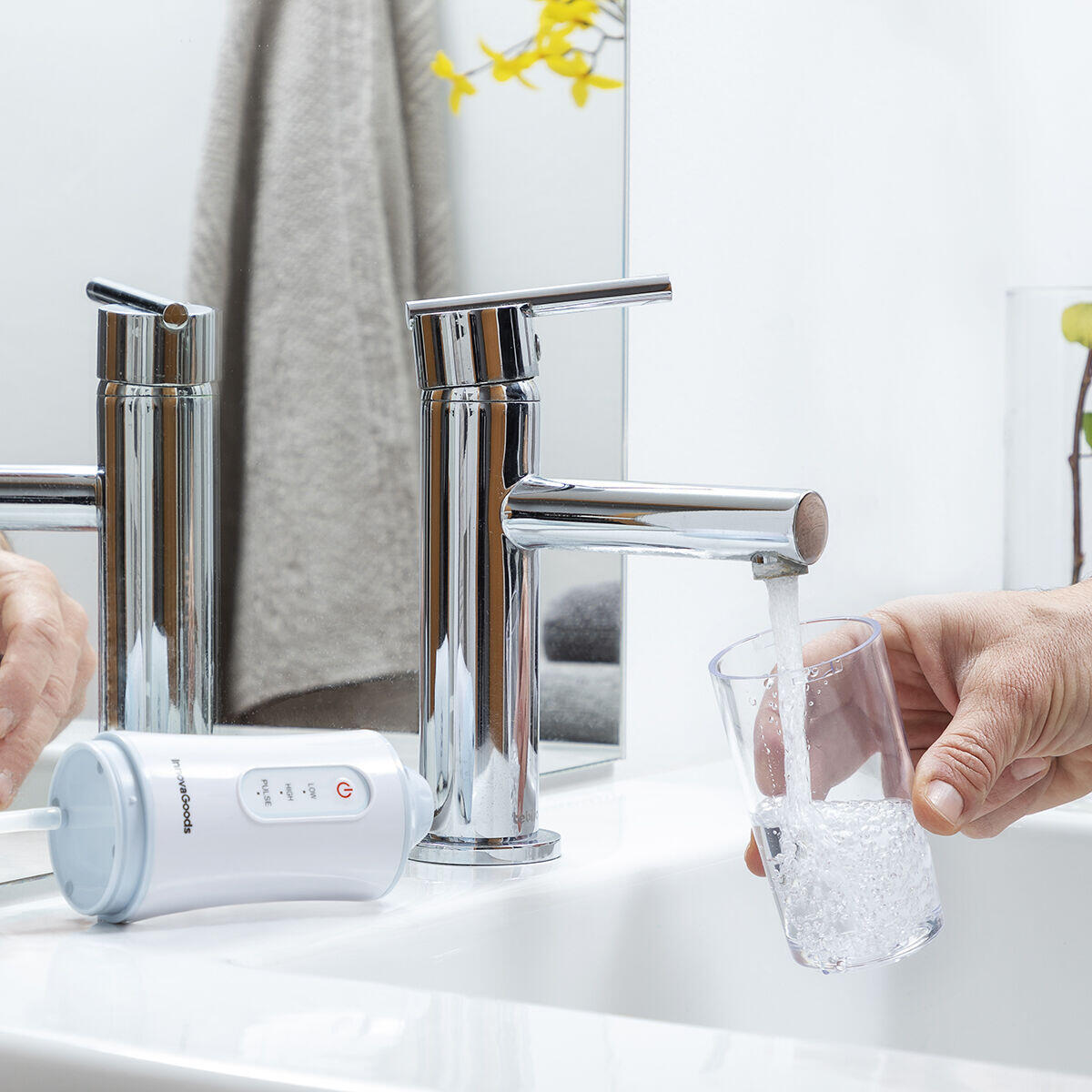 IRRIGADOR DENTAL RECARGABLE PORTATIL